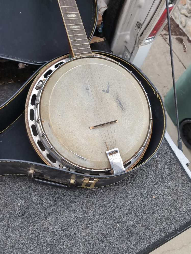 Vintage Five-string Banjo In Great Shape Please Take A Look