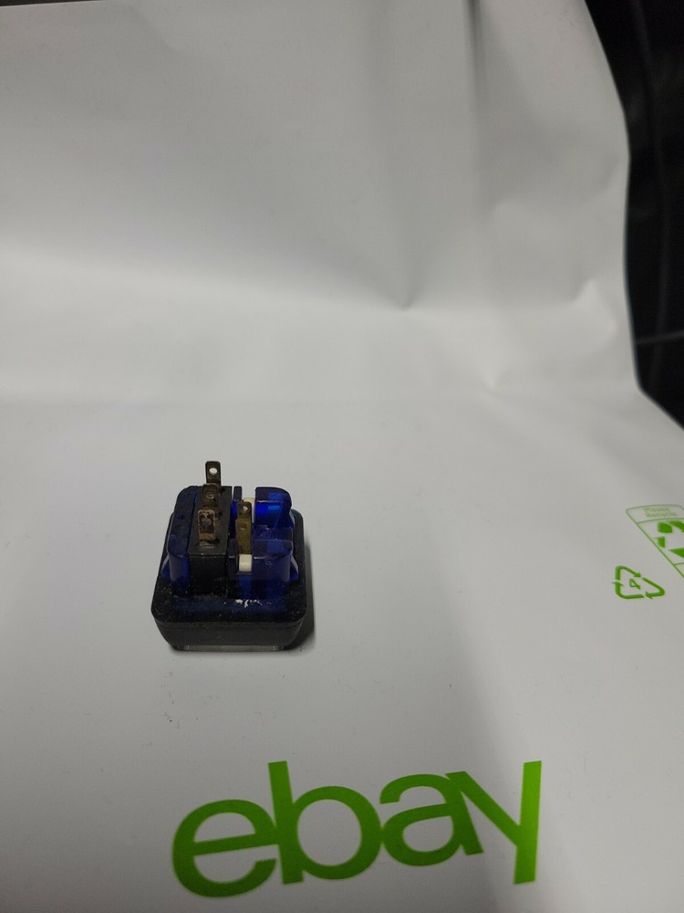 Bally Alpha Play 5 Lines Button Rectangular 32mm x 26mm 5E4 Cherry