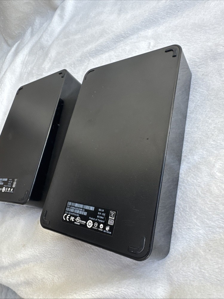 Western Digital (WD) Elements portable hard drive QTY2
