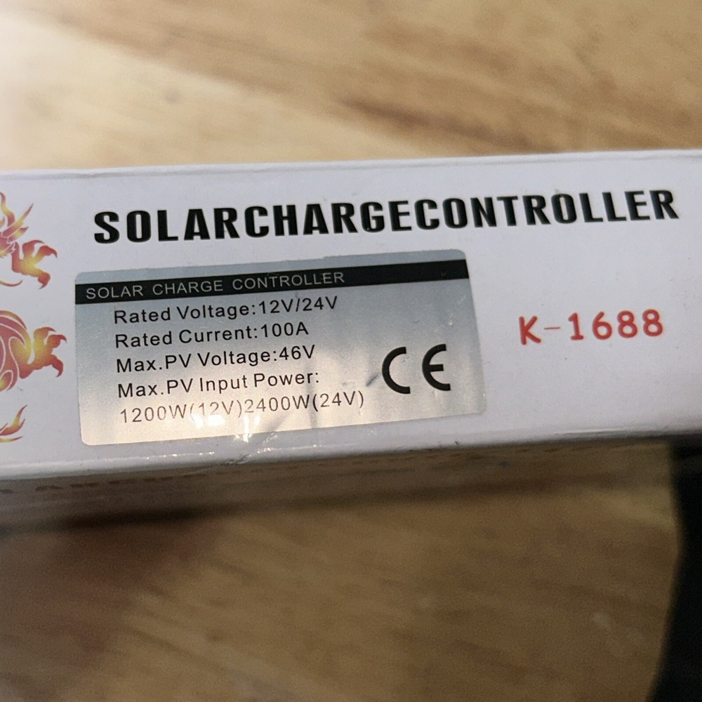 Solar Charge Controller 12V/24V 100A New in Box