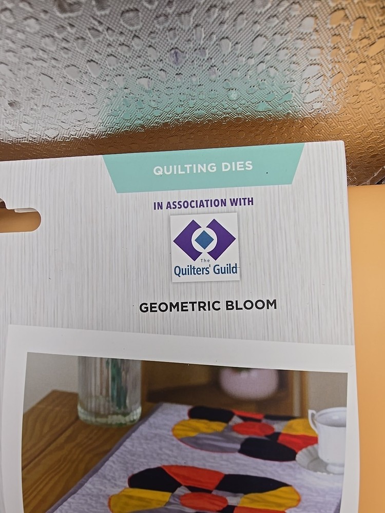 GEMINI Quilting Dies" Geometric Blooms" Pattern & instruct. kit Crafter's Com.