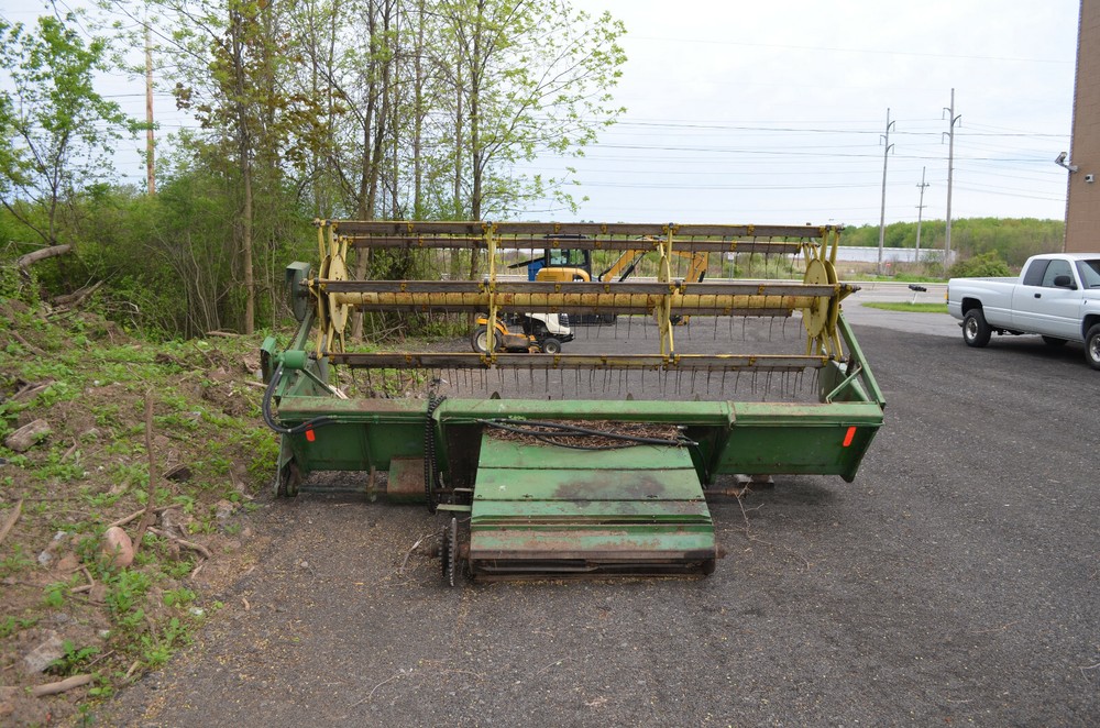 John Deere Combine E0105