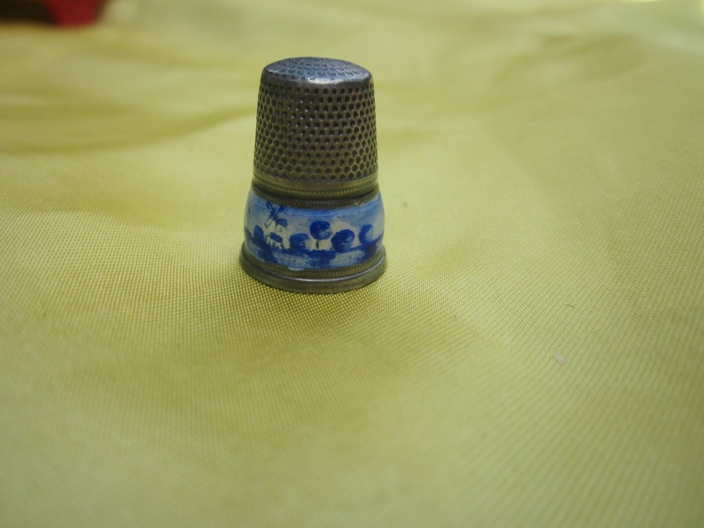 Vintage Sterling 935 Silver Enamel Thimble Delft Style Size 4