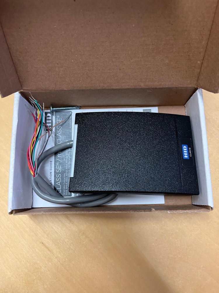 HID ICLASS SE 920PTNNEK0000 MULTICLASS RP40 WALL SWITCH READER