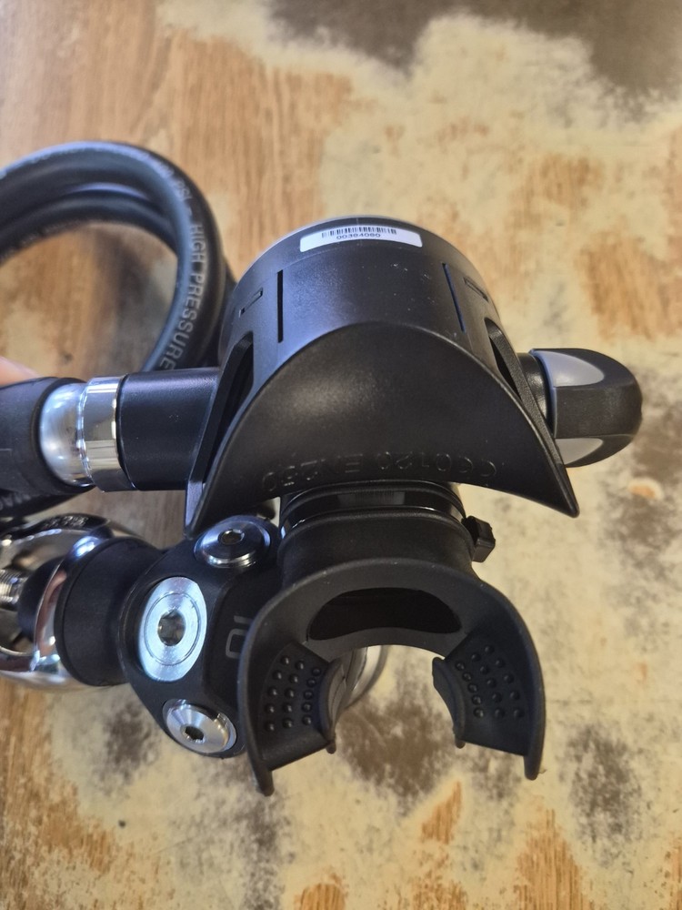 Oceanic Delta 4 FDX10