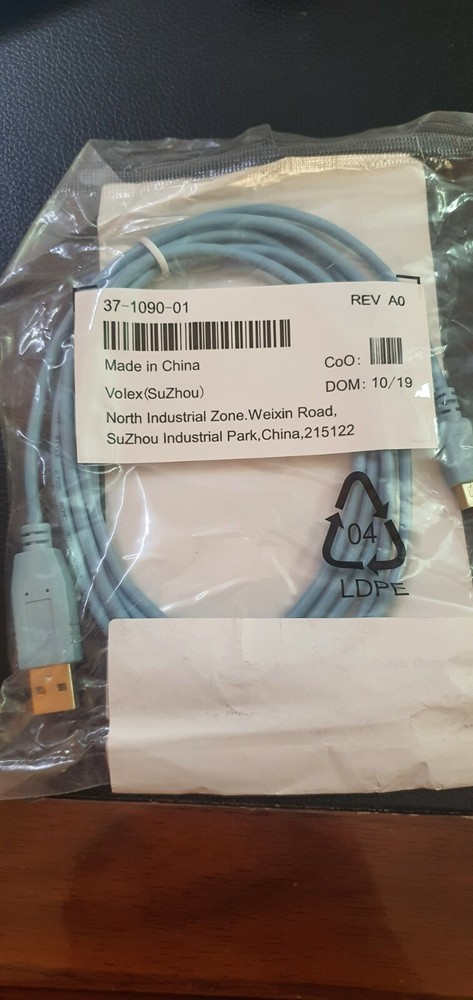 Original Cisco CAB-CONSOLE-USB= Console Cable 37-1090-01 6 Ft USB Type A mini B