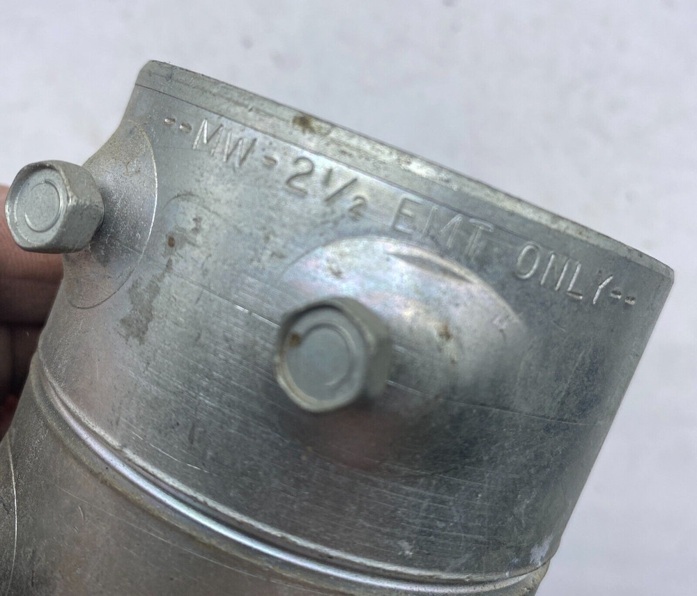MW 2-1/2" EMT ONLY SET SCREW COUPLING ⭐