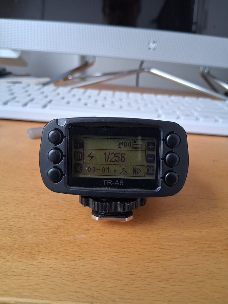 Jinbei TR-A6 WIRELESS FLASH TRIGGER TRANSMITTER