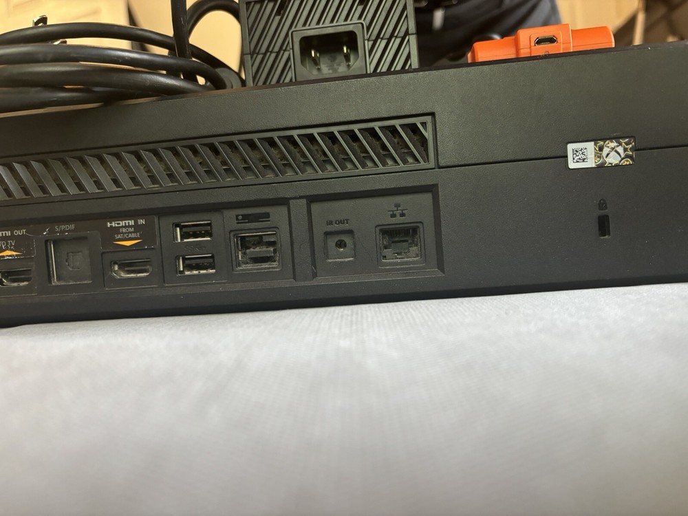 Xbox One- 2 Rechargeable Battery Packs- 1 Controller