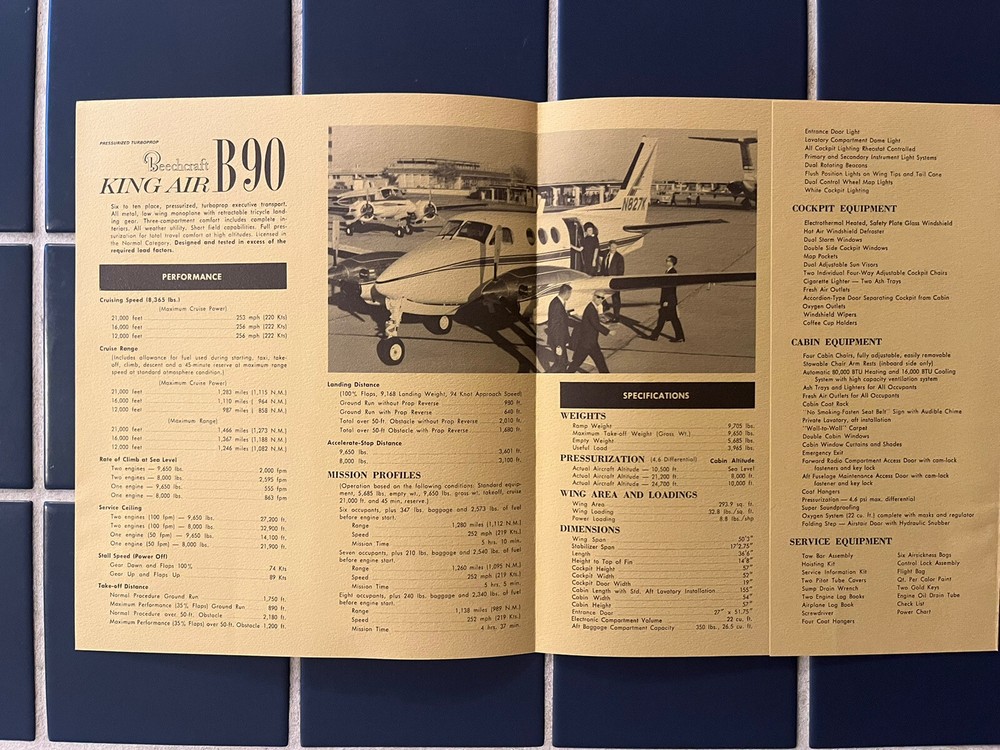 Beechcraft King Air B90 OCT.1968 Specifications & Performance Pamphlet Brochure