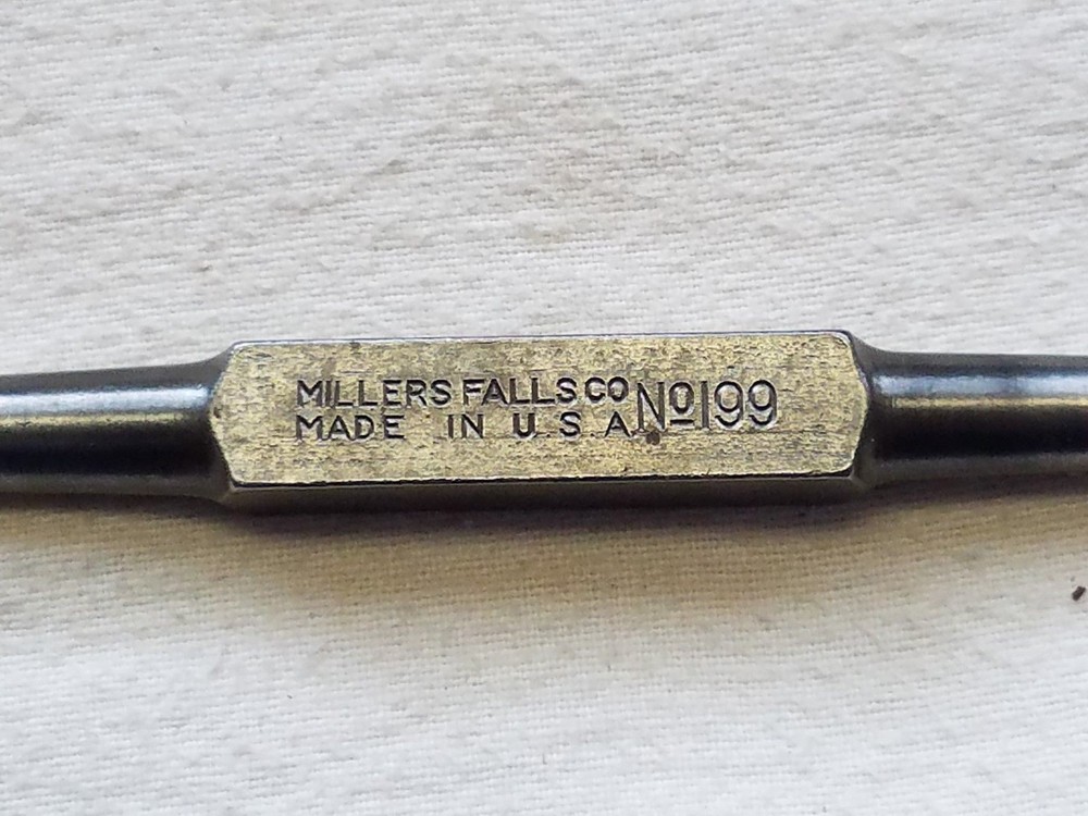 MILLER FALLS 4 WAY OFFSET FLATHEAD SCREWDRIVER TOOL NO. 199