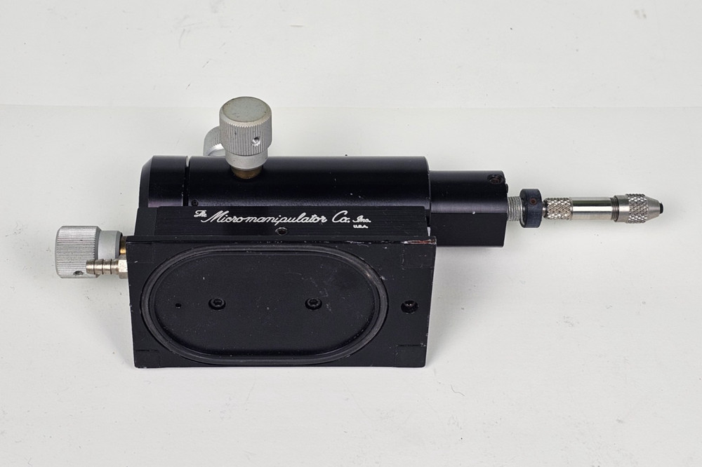 The Micromanipulator Co. manual probe positioner model 450