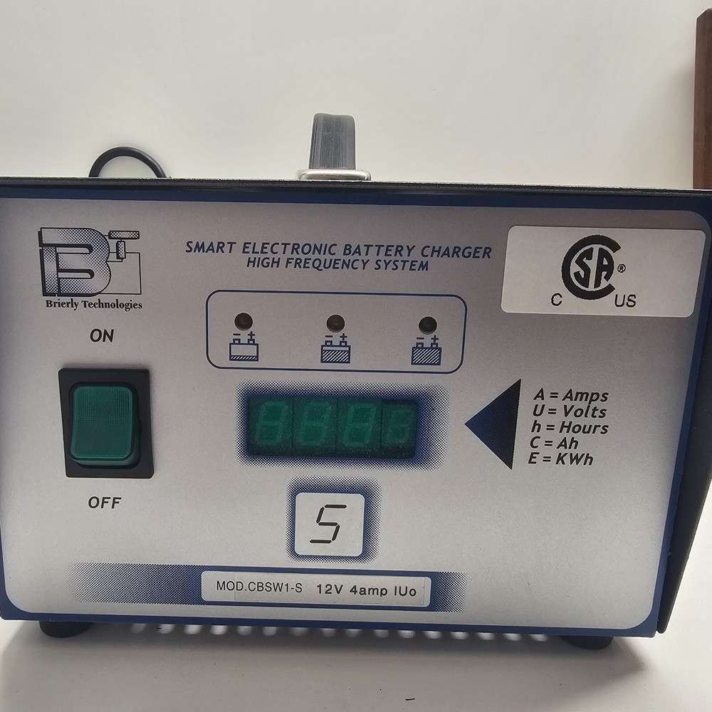 SMART ELECTRONIC Battery Charger HIGH FREQUENCY SYSTEM CBSW1-S BRIERLY TECH.