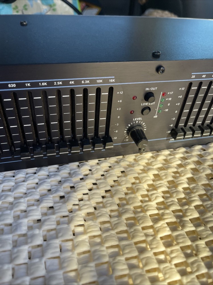 DOD R-830 C Series Graphic 2 Channel Equalizer
