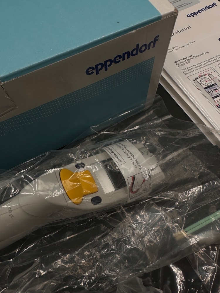 Eppendorf Xplorer Plus Electronic Pipettes 8-Channel 5 - 100 uL