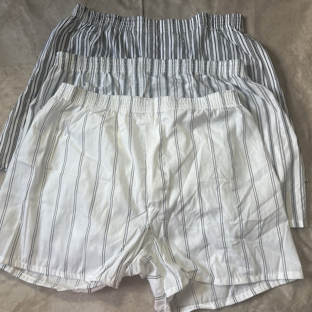 dog leash retractable blue and white geometric pattern with a trigger