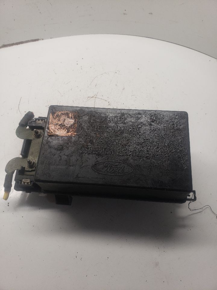 Used Fuse Box Engine fits: 2003 Ford E250 VAN Grade A