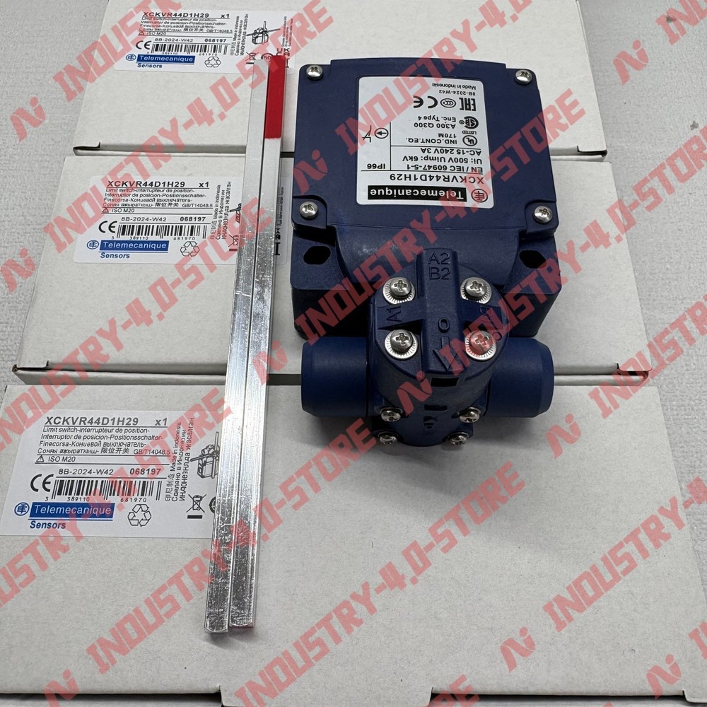 1PCS New Telemecanique XCKVR44D1H29 Limit Switch