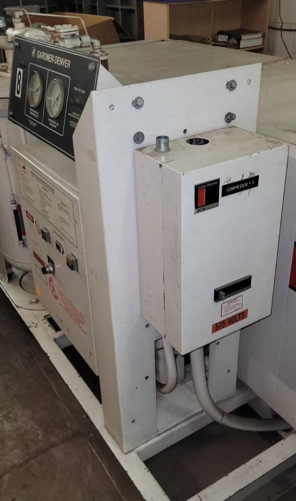 Gardner Denver 40hp Screw Compressor ECHSHE 47469 Hrs