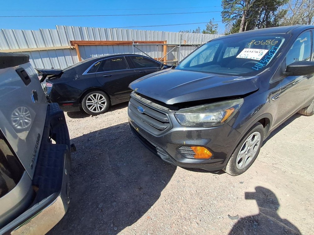 Fuse Box Engine Fits 18 ESCAPE 2745291