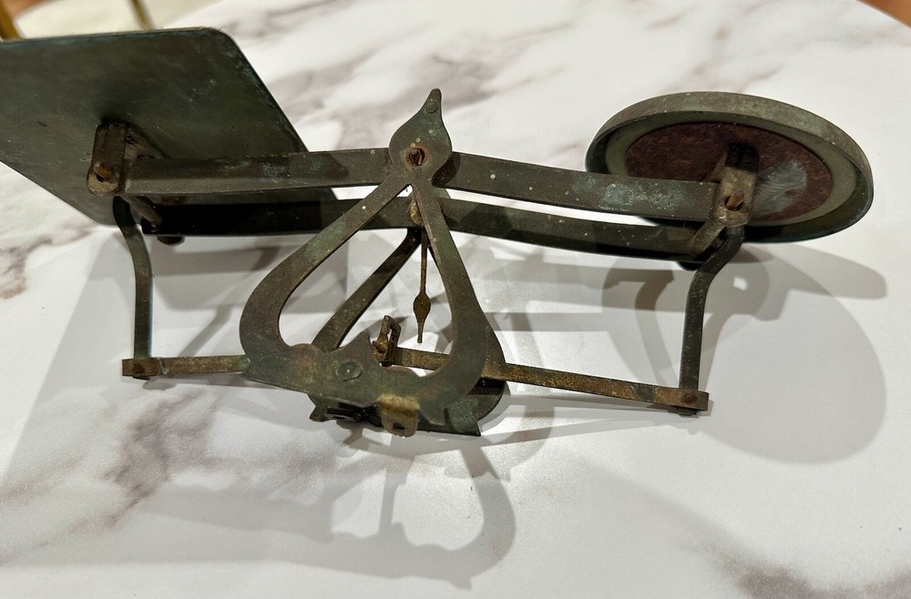 Antique Made in England Brace Scale