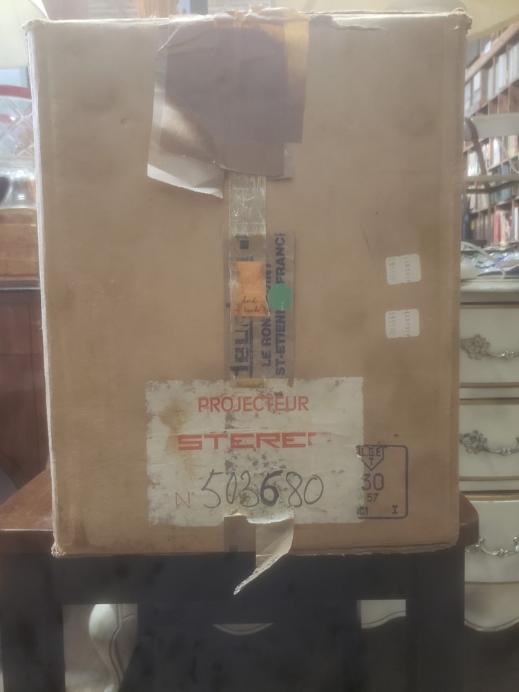 Heurtier Stereo 42 Projector In Original Box