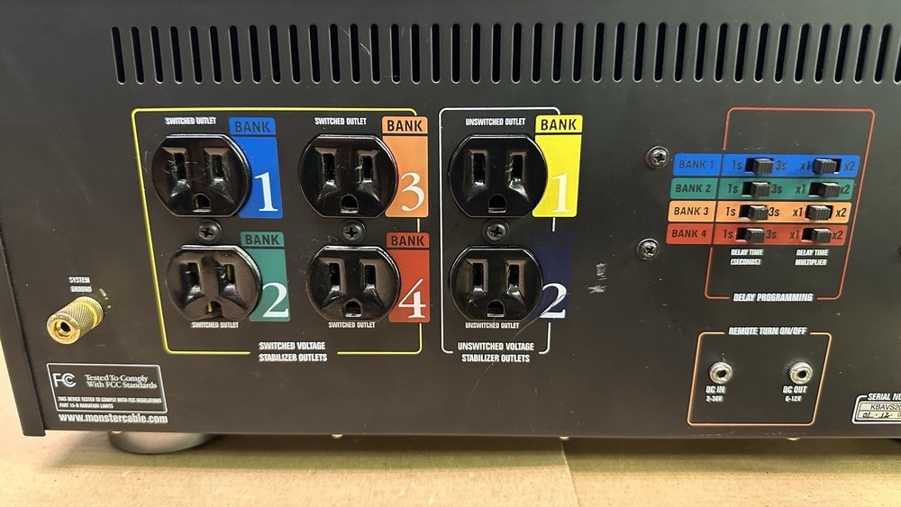 Monster Power AVS2000 Auto Voltage Stabilizer - Working with issue AS IS READ