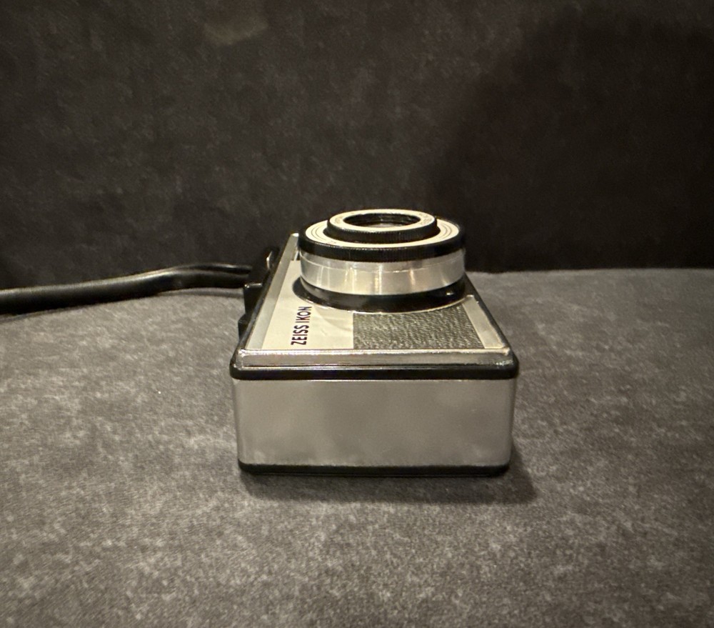 German 35mm Zeiss Ikon Ikomatic A Camera w Flash! ~ Untested ~ Fast Shipping!