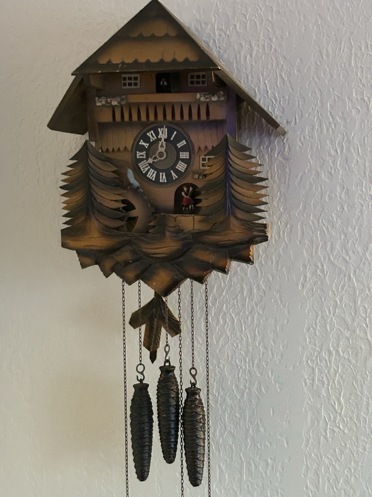 Authentic German Antique Black Forest Chalet-style Cuckoo Clock. SEE VIDEO