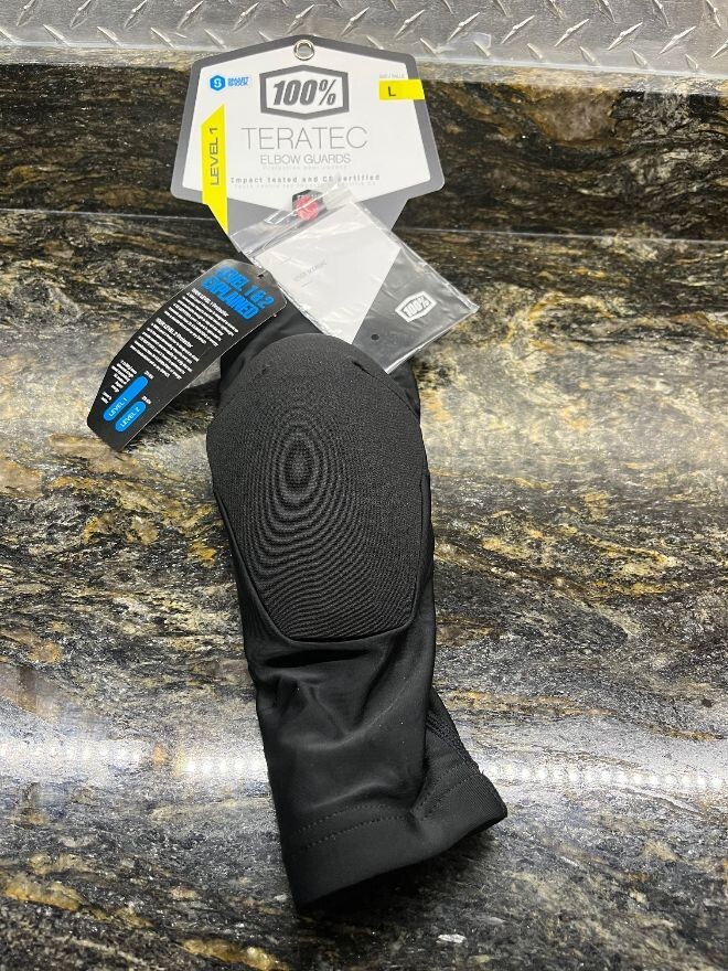ELBOW GUARDS LRG BLK TERATEC 100%