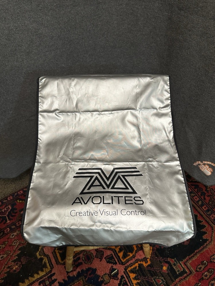 Avolites Quartz Lighting Console Controller , Titan Moble Wing, Road Case, Bag