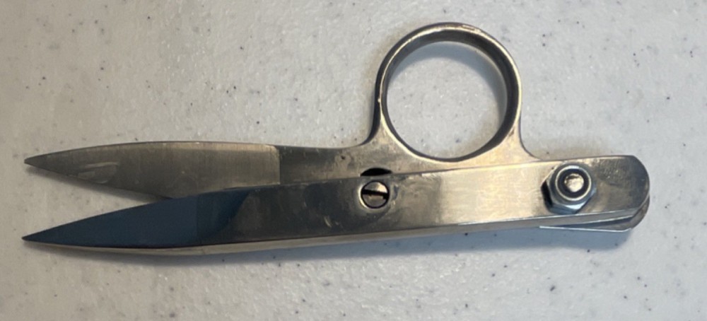 4 DSI 4.5” Sewing Thread Nippers (Scissors