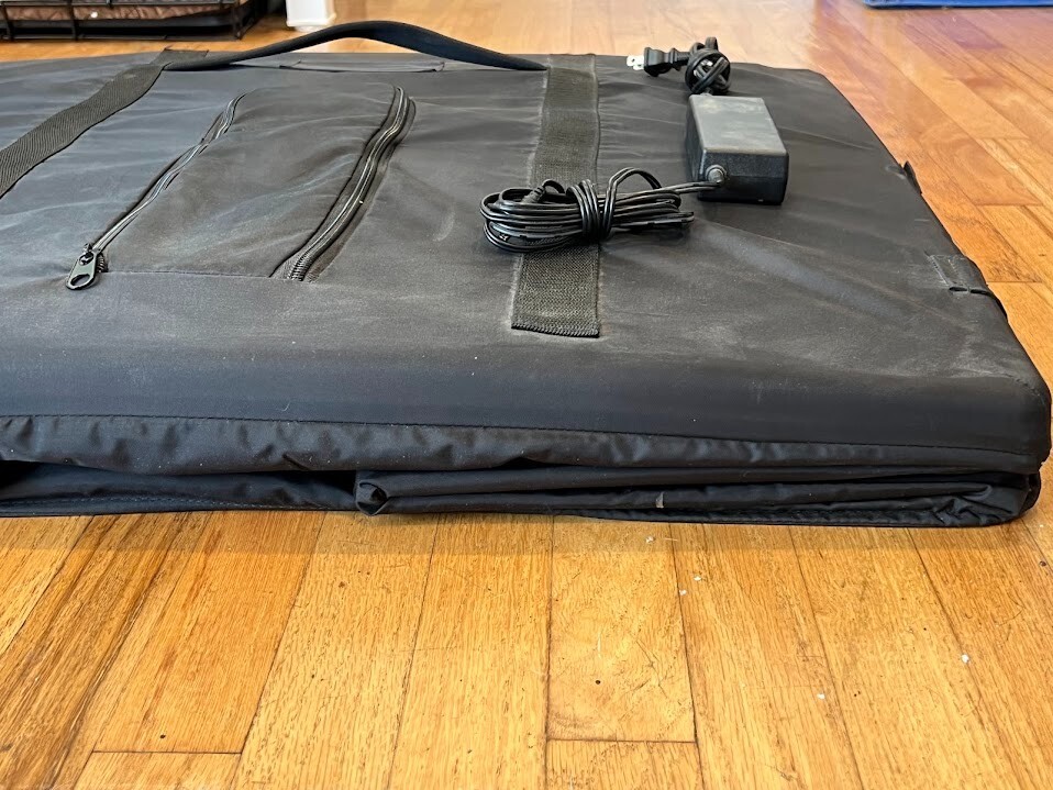 Amazon Basics Portable Foldable Photo Studio Box with LED Light, Black, 25 x 30