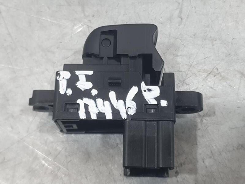 254111KL5A Left Rear Window Regulator Switch Nissan LEAF ZE0