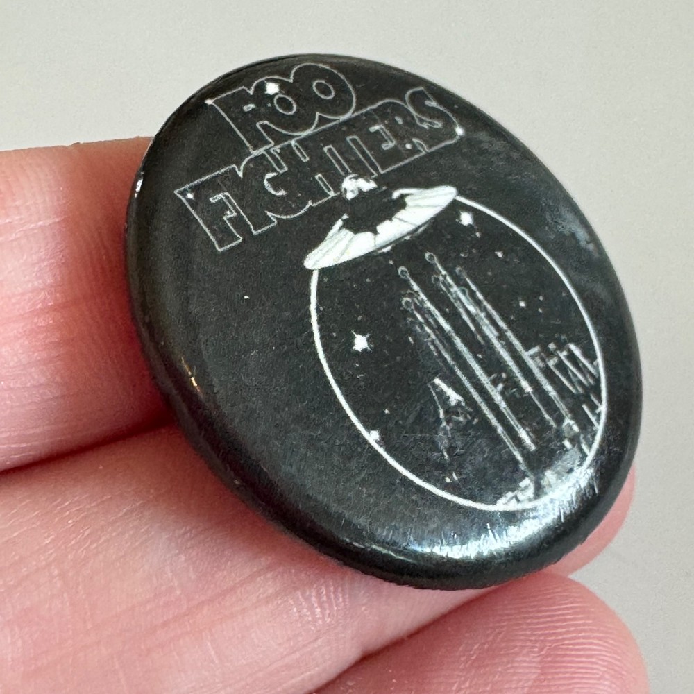Vintage Foo Fighters Band UFO Artwork Black Pinback Button
