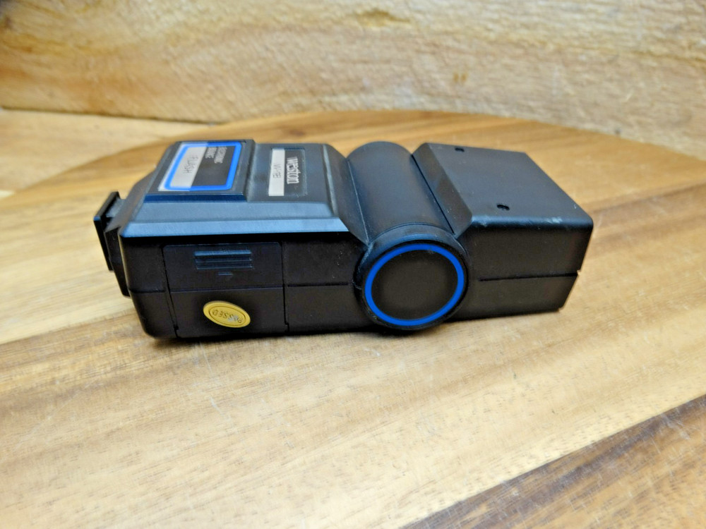 Weston: W-18 Electronic Bounce Flash