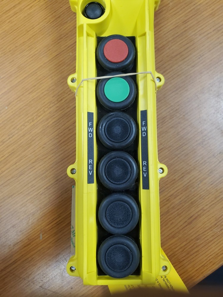 😎 NEW MAGNETEK 300 REMOTE CRANE CONTROL TRANSMITTER 2 SPEED 2 MOTION