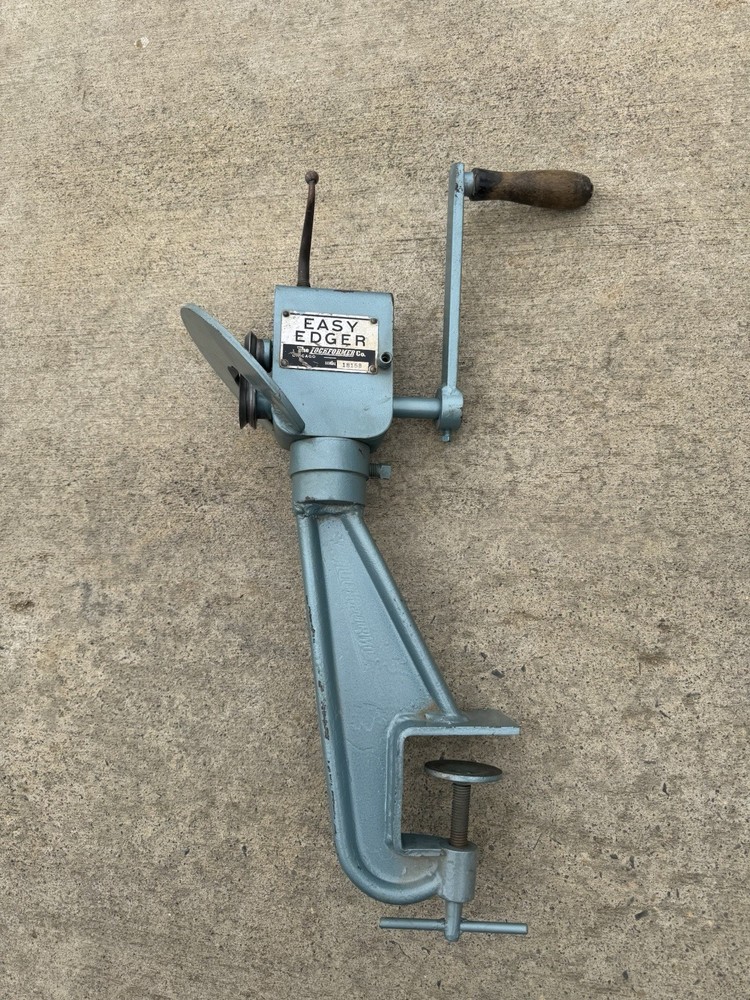 Easy Edger Lockformer metal hand flanger