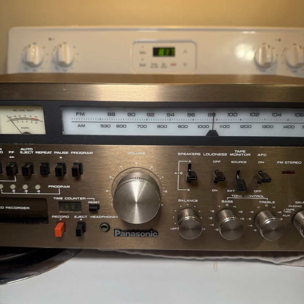 VINTAGE PANASONIC RA-6600 8 TRACK STEREO RECORDER RECEIVER UNSTESTED Powers On