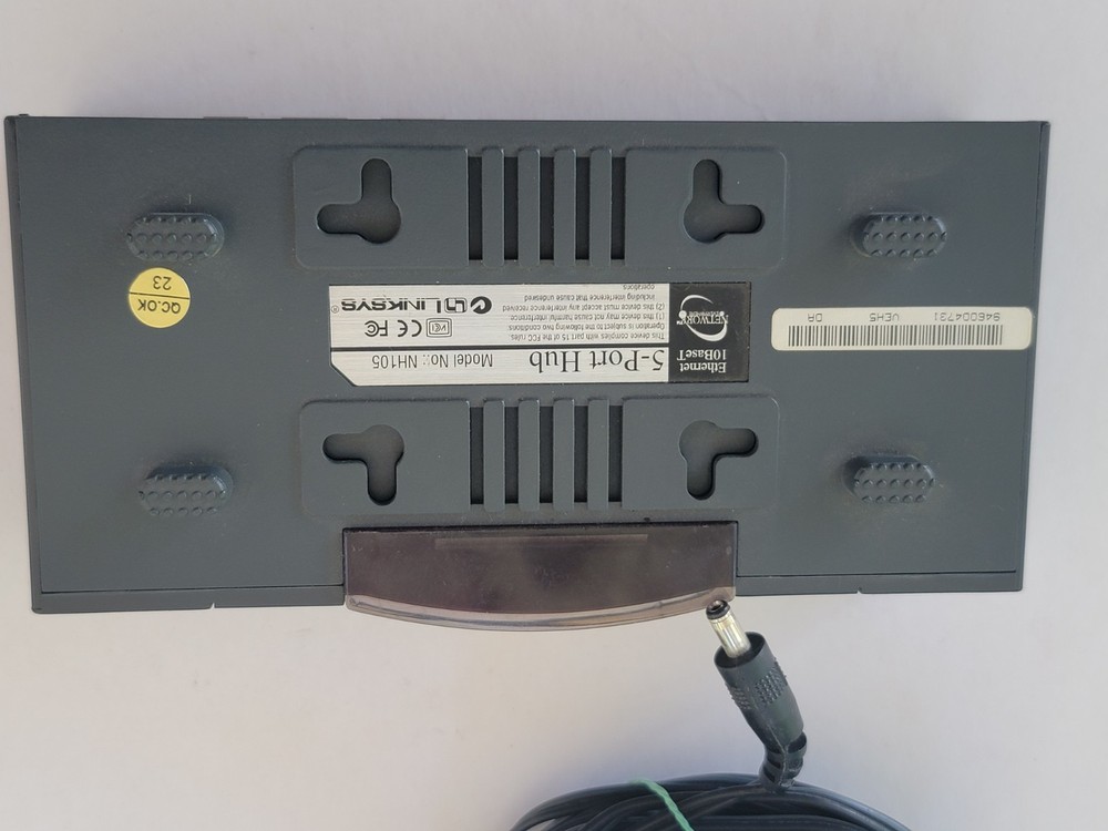 Linksys EtherFast NH105 5-Port Ethernet Network Hub w/ Power Adapter