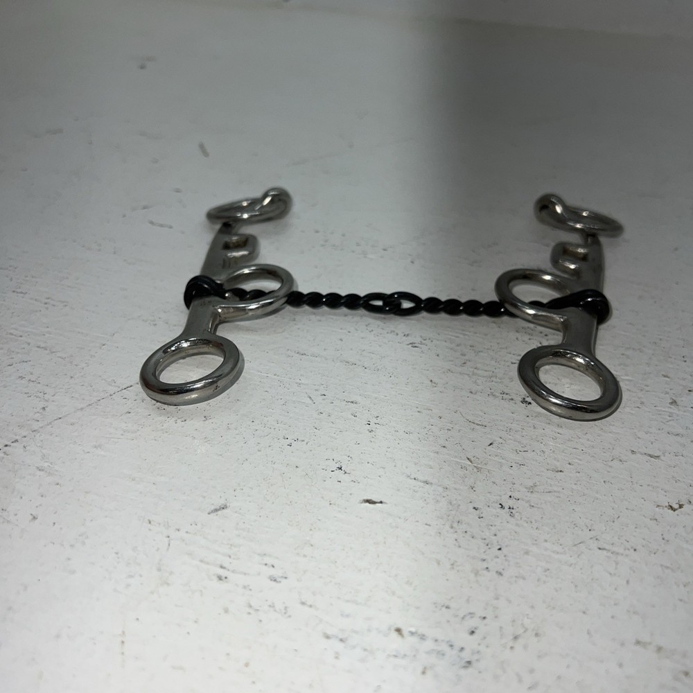 New Twisted Mouth Medium Shank Bit LLL-26