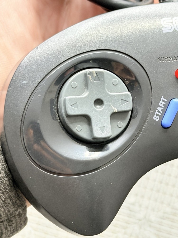 Sega Genesis MK-1470 6-Button Controller Control Pad Turbo .. Good