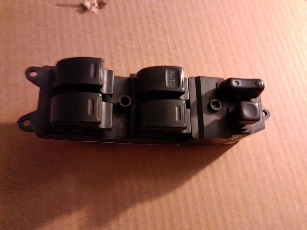 1992-96 LEXUS ES300 DRIVER SIDE WINDOW & DOOR LOCK SWITCH OEM