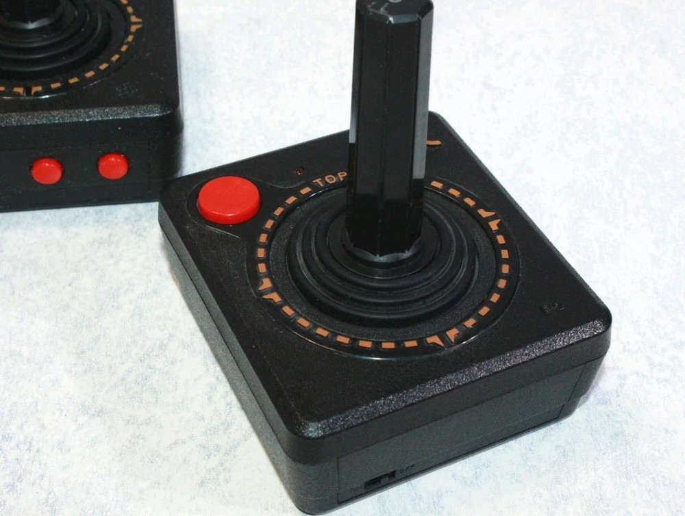 Atari Flashback 4 With 76 Classic Game Builtin