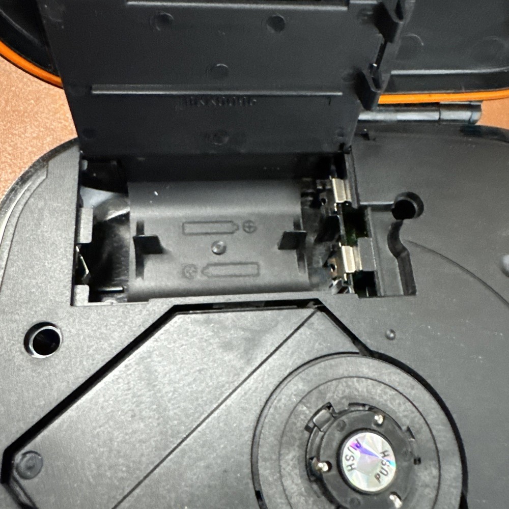 Panasonic Portable CD Player Mash Shock Wave SL-SW405 - TESTED