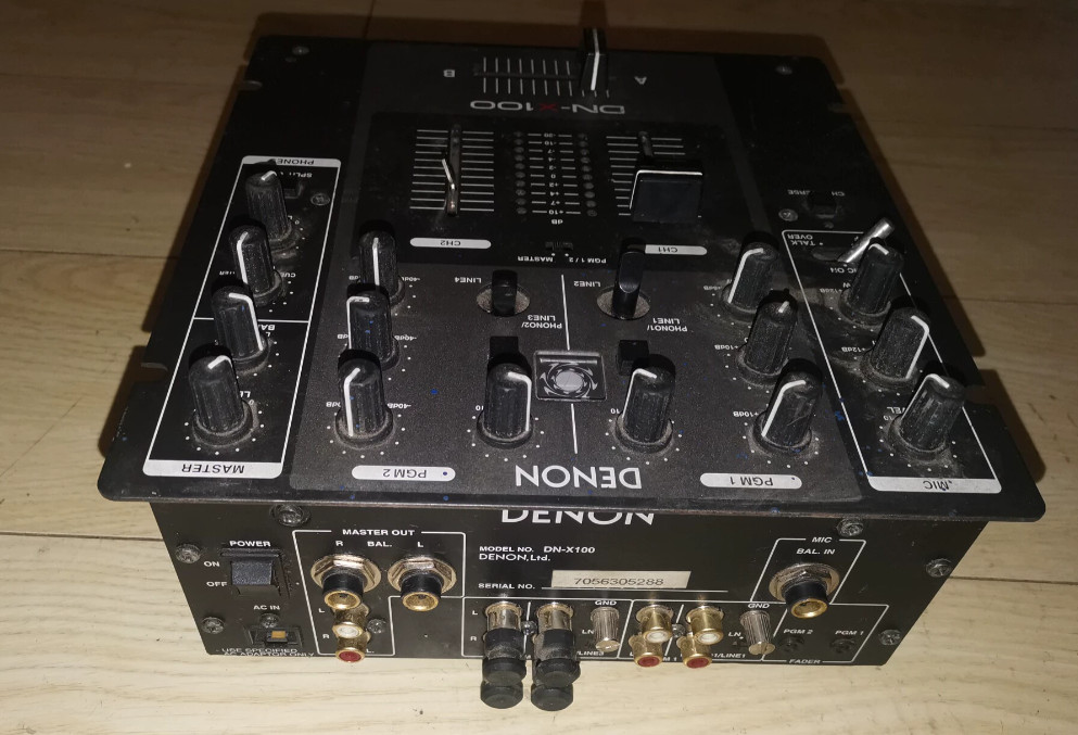 1pcs DENON DN-X100 Mixing Console