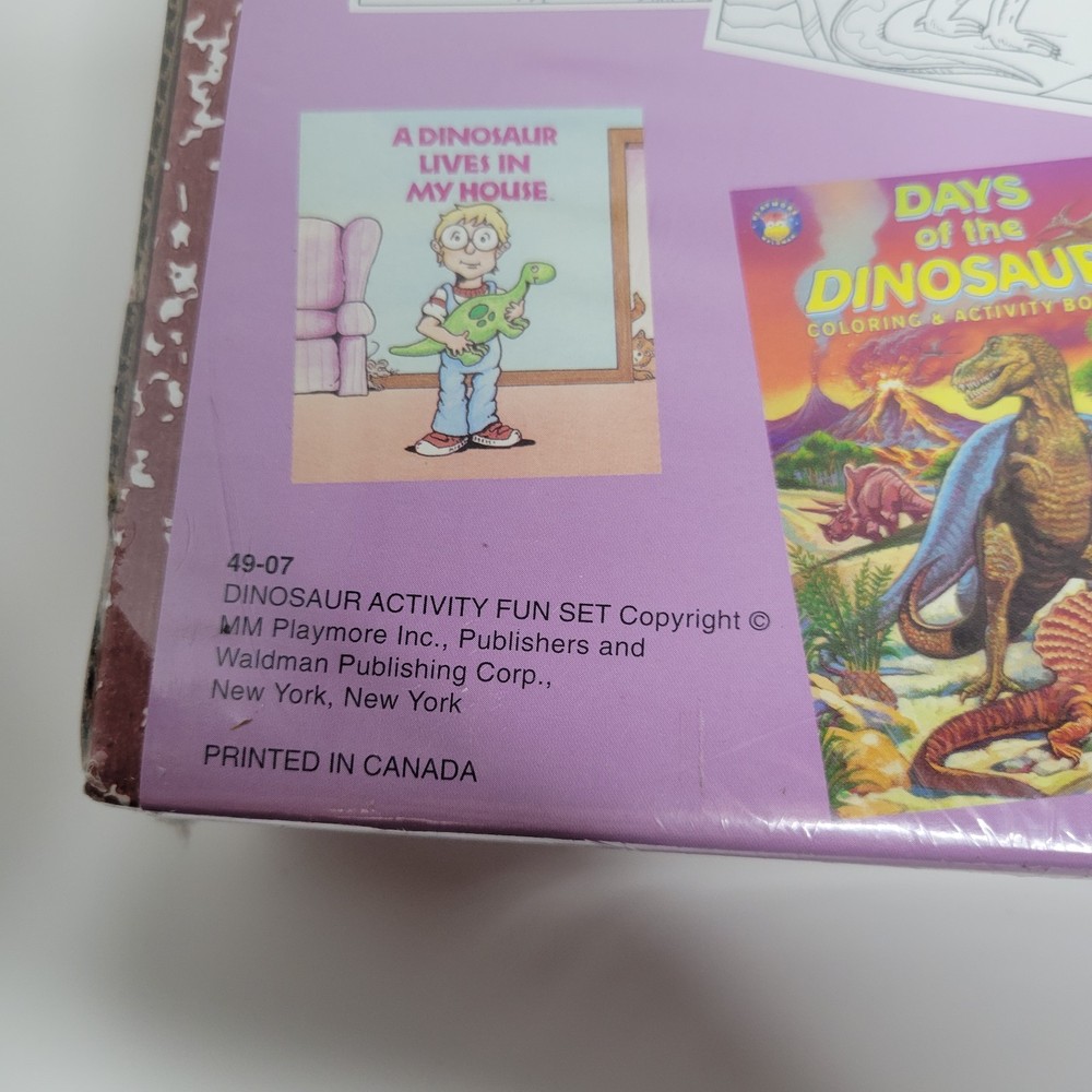 New Playmore Dinosaur Activity Fun Set with Storage Box 2000