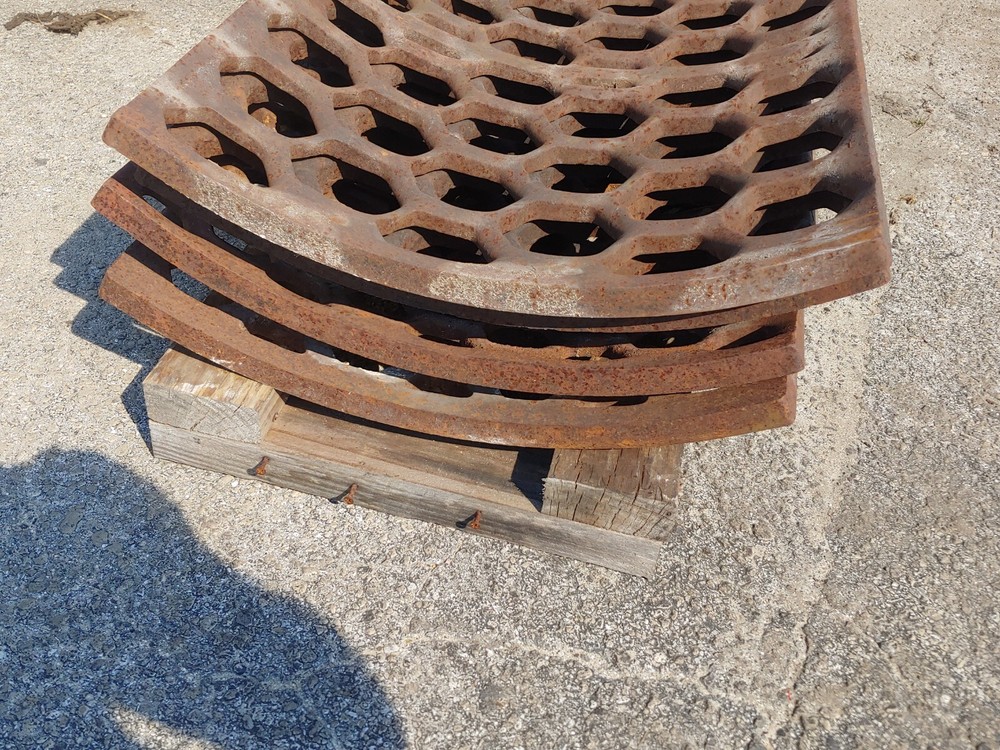 Grinder Screens 3.25" Hex ( 5pc - 63 " long )