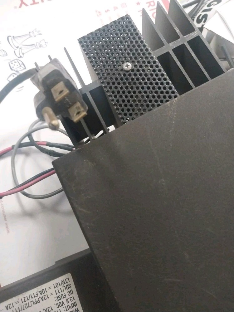 Johnson Viking DC Regulated Power Supply 13.8VDC Tested work PM