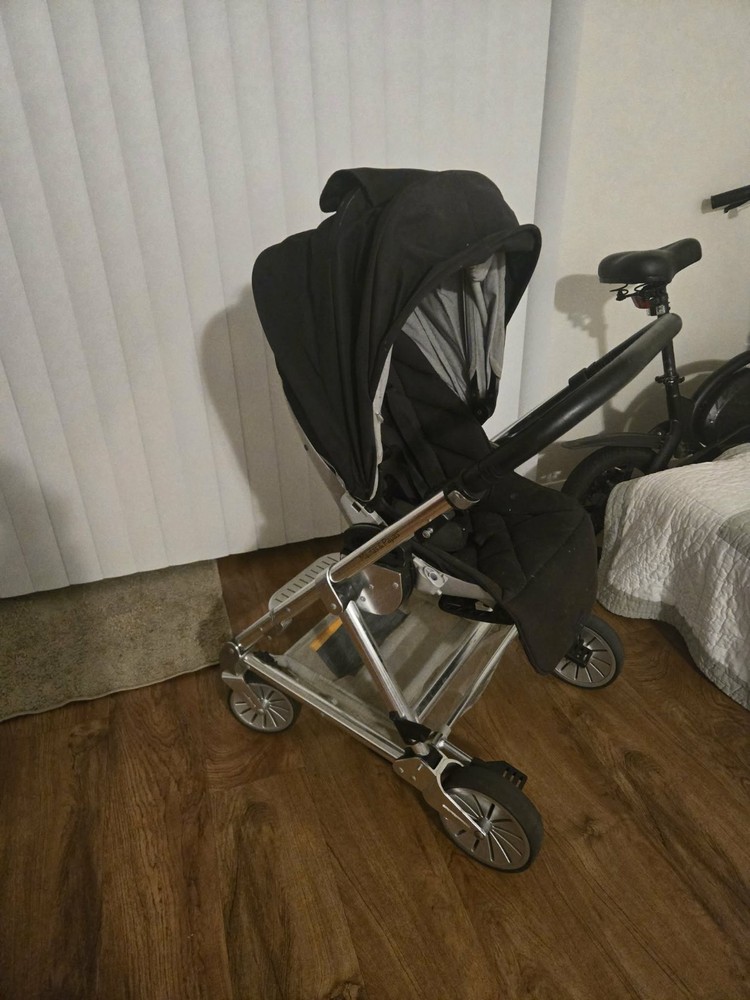 Mamas and Papas Urbo2